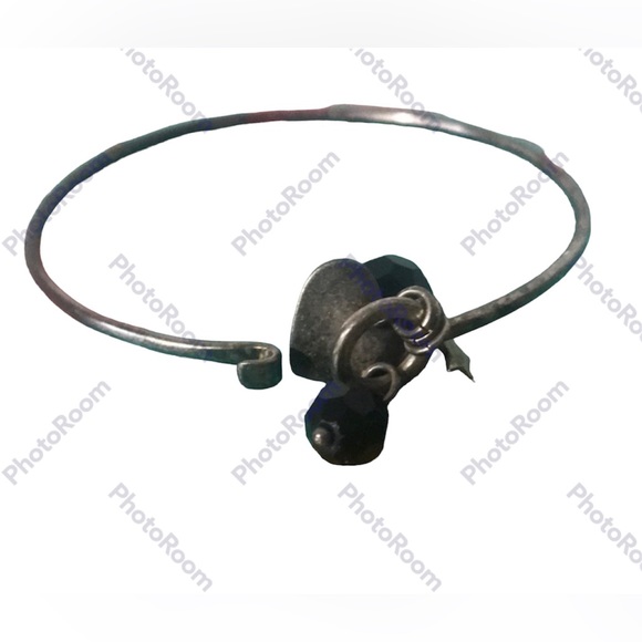 925 Silver | Bangle/Cuff Bracelet | Heart | 2 9/16โ - Picture 2 of 4